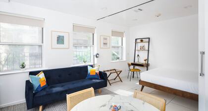 Beautiful 2 beds Apt in Midtown NYC #301