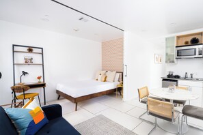 Interior - Beautiful 2 beds Apt in Midtown NYC #401 (New York)