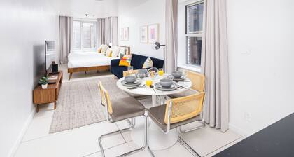 Cozy and Chic Studio Loft in Midtown NYC! #302