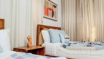 5 chambres, bureau, Wi-Fi gratuit, draps fournis