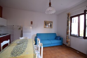 Apartment, Balkon | Wohnbereich