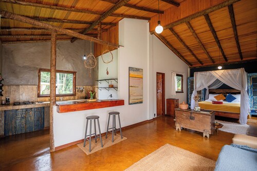 Romantic chalet with double bathtub in Brumadinho 30 minutes from BH. Pet friendly