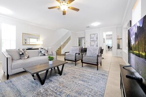 Télévision, baby-foot