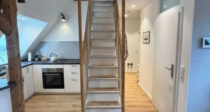 Modern, quiet, cozy : Attic apartment near Frankfurt / Darmstadt