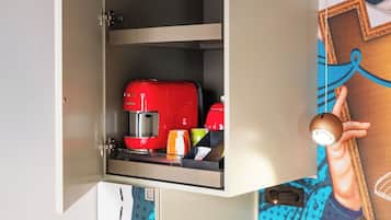 Een minibar, een kluis op de kamer, verduisterende gordijnen