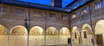 Pietrasanta Ai Teatri
