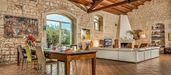 Villa Ramunna 6, Emma Villas