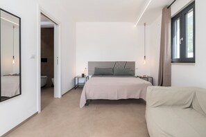 3 chambres, fer et planche à repasser, Wi-Fi gratuit, draps fournis