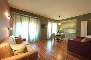 Apartment | Minibar, desk, free WiFi, bed sheets - Hotel Bristol (Alassio)