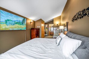 5 室のベッドルーム、アイロン / アイロン台、WiFi (無料)、ベッドシーツ