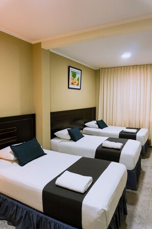 Superior Triple Room | Desk, laptop workspace, free WiFi