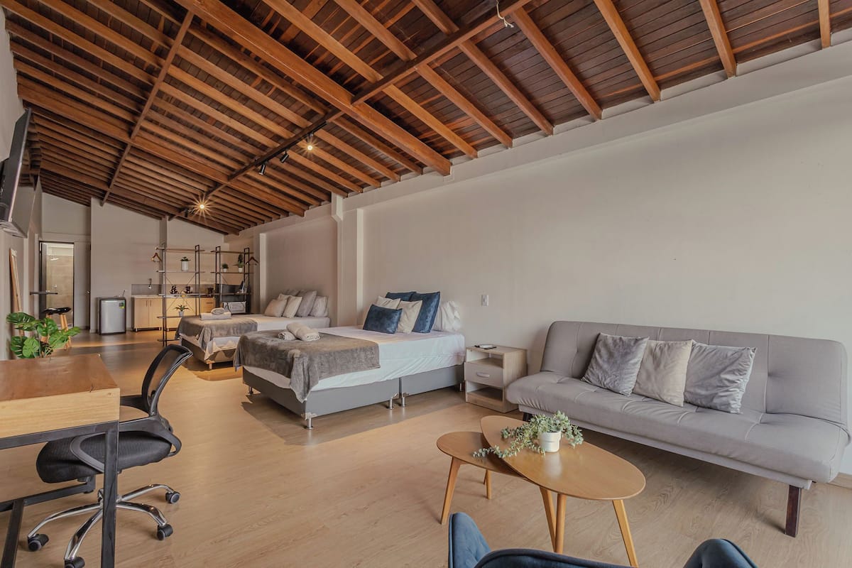 Loft, Kitchenette, City View | Living area