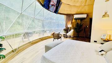 1 bedroom, iron/ironing board, free WiFi