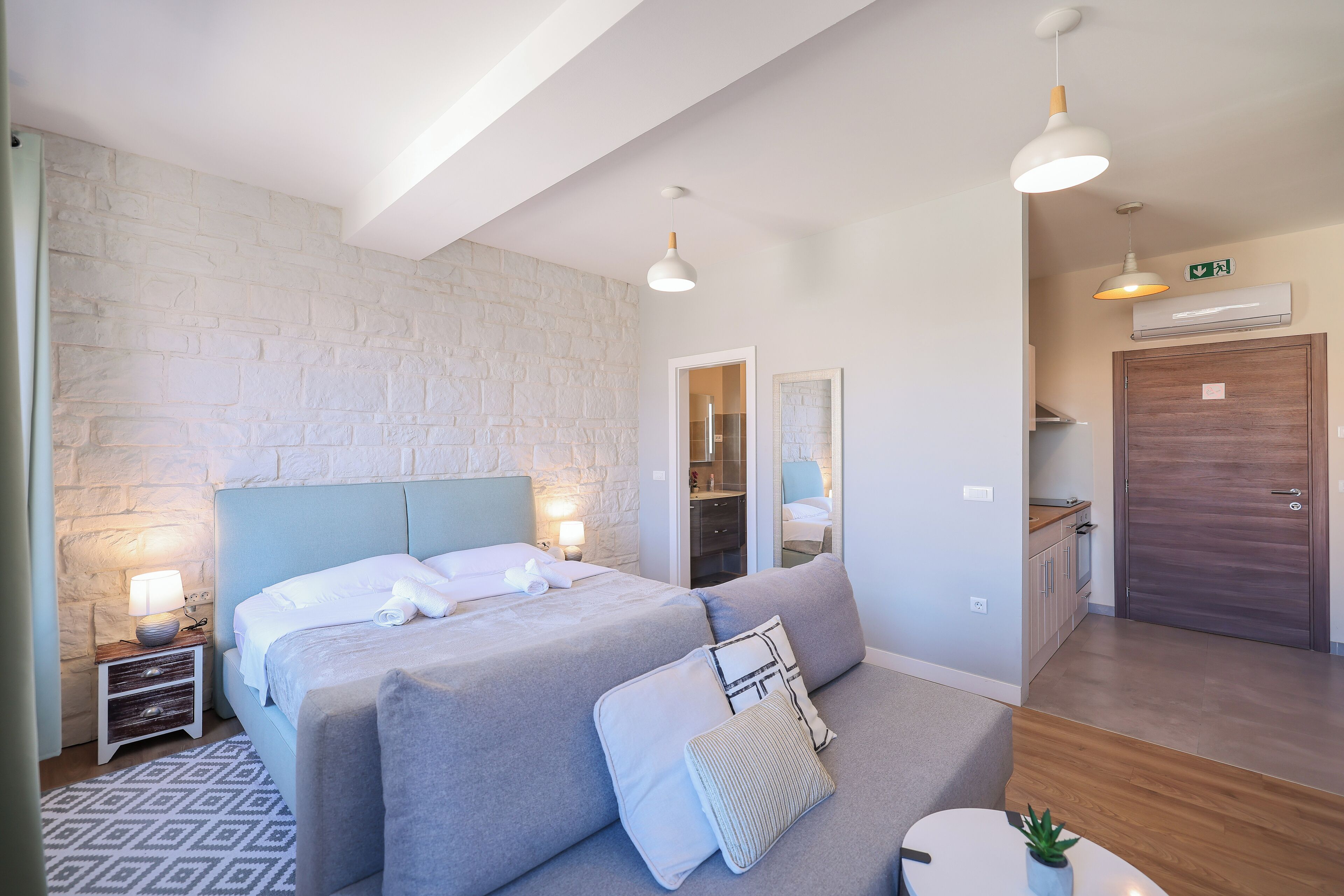 Luxury Studio | Free WiFi