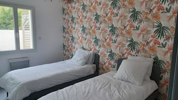 3 chambres, fer et planche Ă repasser, Wi-Fi, draps fournis