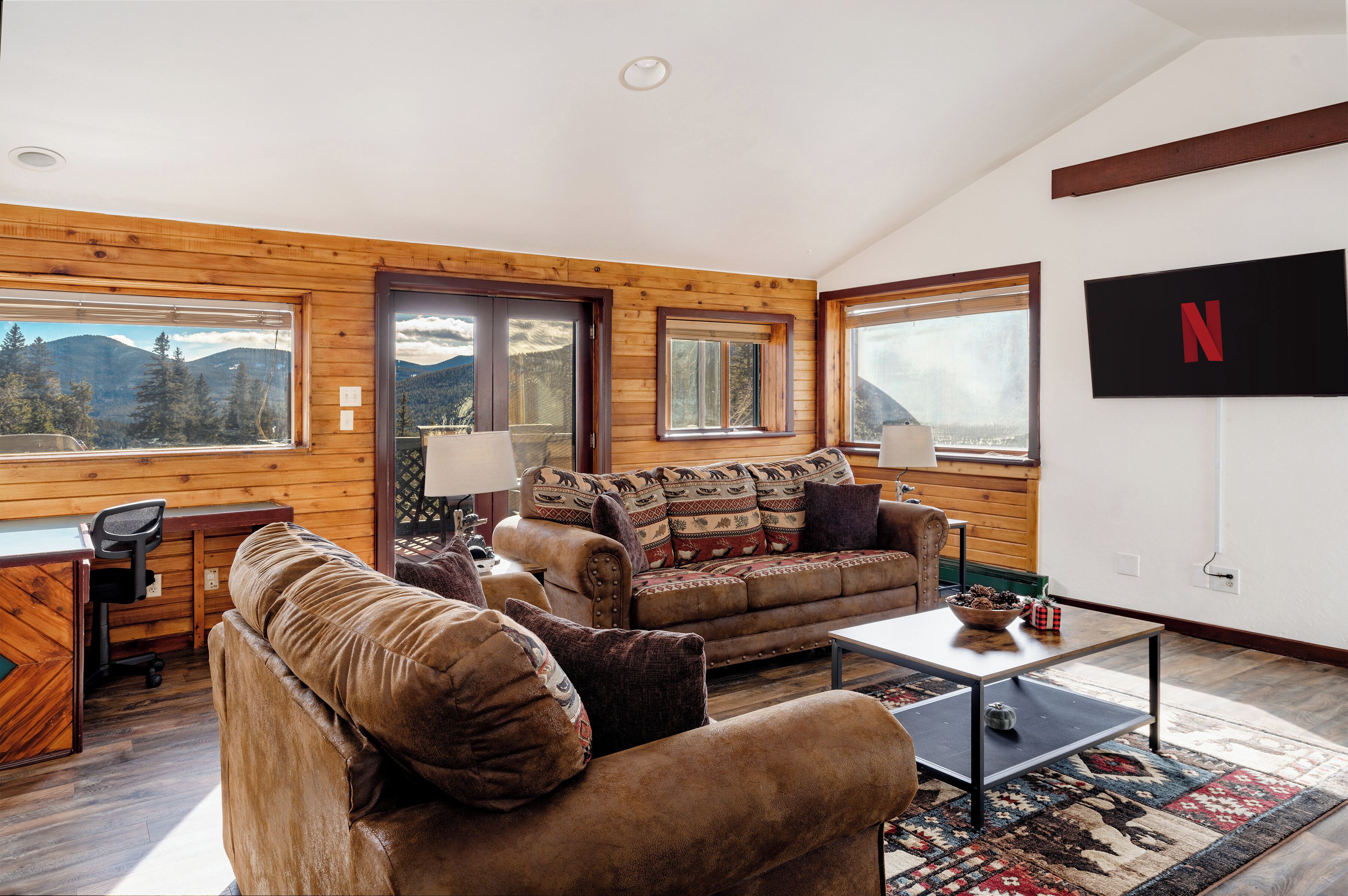 Golden Aspen Retreat  Hot Tub, Sauna & Trails! - Idaho Springs, CO