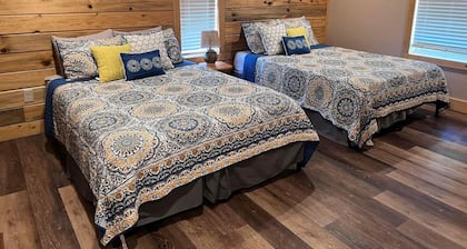 Lakefront 2bdr/2bath Villa on Table Rock Lake Short commute to Branson & SDC