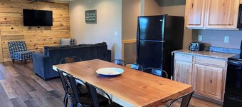 Lakefront 2bdr/2bath Villa on Table Rock Lake Short commute to Branson & SDC