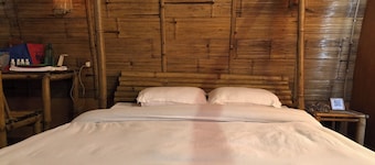 stay with comfortable hospitality and enjoy back to nature concept.