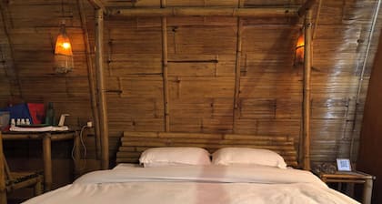 stay with comfortable hospitality and enjoy back to nature concept.