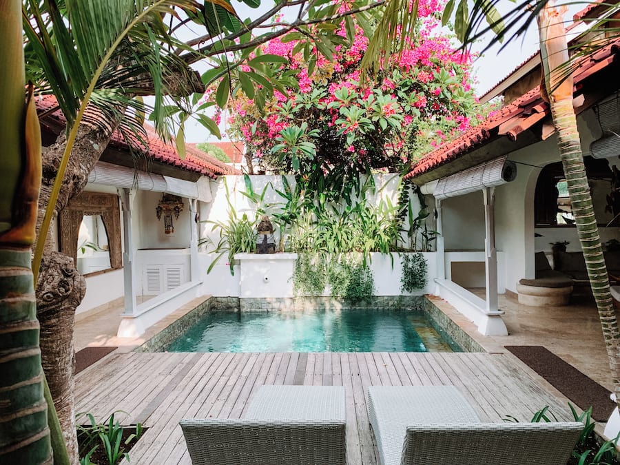 2 kolam renang outdoor