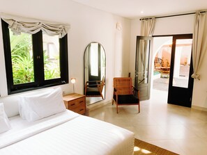 ห้องโรแมนติก, 2 ห้องนอน, สระว่ายน้ำส่วนตัว | เปล/เตียงเด็กอ่อน (ฟรี), ผ้าปูที่นอน