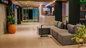 Apartamento | Saguão