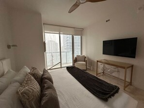2 bedrooms, desk, iron/ironing board, free WiFi