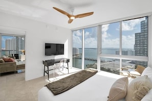 2 bedrooms, desk, iron/ironing board, WiFi (free)