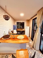 Deluxe Loft, Lanai, Garden View | Private kitchen | Fridge, oven, espresso maker, cookware/dishes/utensils