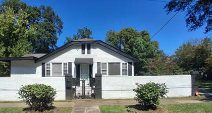 Pet-Friendly Furnished 4BR/2B Historic Greenville Bungalow w/ Fenced Yard & Deck