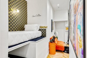 1 bedroom, Internet, bed sheets