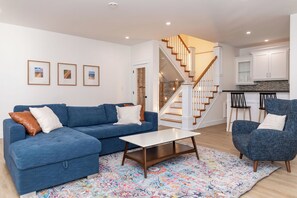 Smart TV, fireplace, books - Luxury home with water view in  beautiful North Rustico.   (North Rustico)