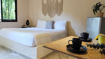 Studio | Skrivebord og wi-fi (inkludert)