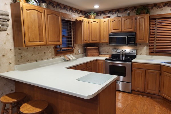 Frigorífic, microones, forn i placa de cuina