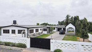 Exterior - The Arden’s Le Chalet: Charming 4-bed Chalet for families & groups to reconnect (Big Ada)