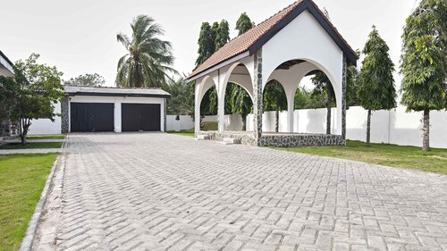 The Arden’s Le Chalet: Charming 4-bed Chalet for families & groups to reconnect