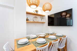 Apartment - Amazing Apartment 5 Bd in the Heart of Granada Alh Ndiga (Granada)