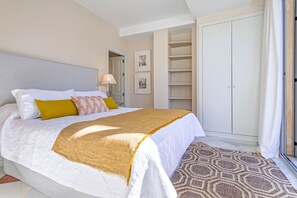 Apartment - Amazing 4BD Duplex With Terrace in Santa Cruz Abades Terrace III (Seville)