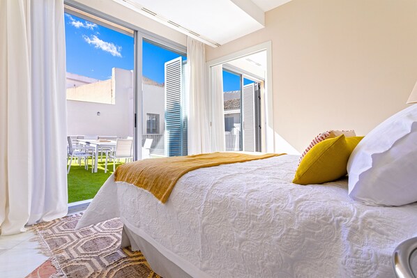 شقة | 4 عدّة غرف نوم