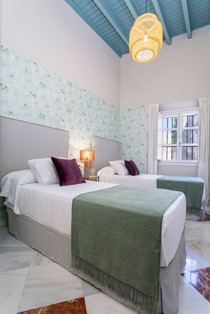 شقة | 4 عدّة غرف نوم