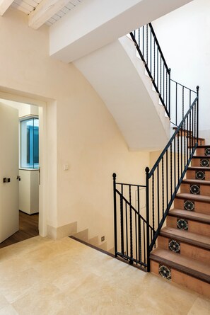 Apartment | 2 bedrooms, Internet - Amazing 2 Bd Duplex With a Whide Terrace Solarium Santa Teresa VI (Seville)