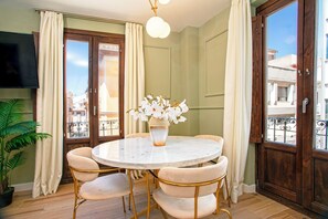 Apartment | 2 bedrooms, Internet - Amazing Duplex With Private Terrace in the Heart of Granada Mesones III (Granada)