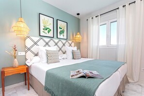 شقة | 2 عدّة غرف نوم وأسرّة أطفال/رضّع (مجانًا)