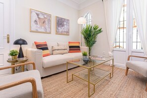 アパートメント | 2 室のベッドルーム、インターネットアクセス