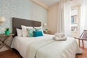 شقة | 2 عدّة غرف نوم وأسرّة أطفال/رضّع (مجانًا)