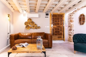 Apartment - Beautiful Apartment With Balcony in City Center Plaza de Espa a II (Cádiz)