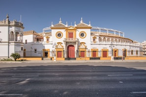 2 bedrooms, Internet - Brand new 2 Bd Apart Close to the Real Plaza de la Maestranza Velarde III (Seville)
