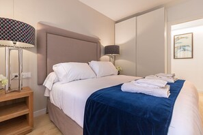 2 bedrooms, Internet - Brand new 2 Bd Apart Close to the Real Plaza de la Maestranza Velarde III (Seville)