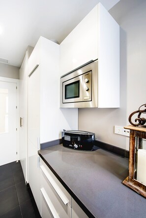 Apartment | 2 bedrooms - Brand New 2 Bd Apartment on Santa Cruz Quarter Mateos Gago II (Seville)